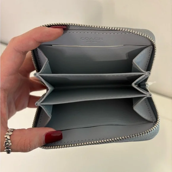 Coach Essential Small Zip Around Card Case
With Pillow Quilting - Picture 4 of 4